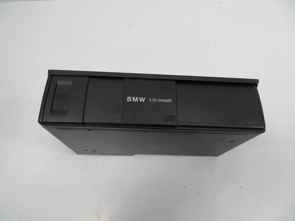 BMW Z3 E36 CD Changer, 6 Disc 82111469404
