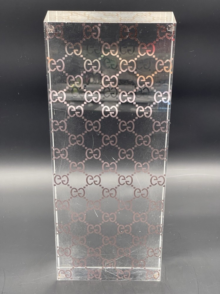 GUCCI SIGNATURE CLEAR ACRYLIC DISPLAY RISER BLOCK