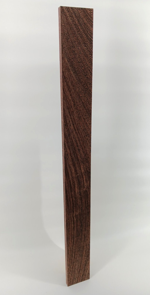 Wenge board aka Millettia laurentii