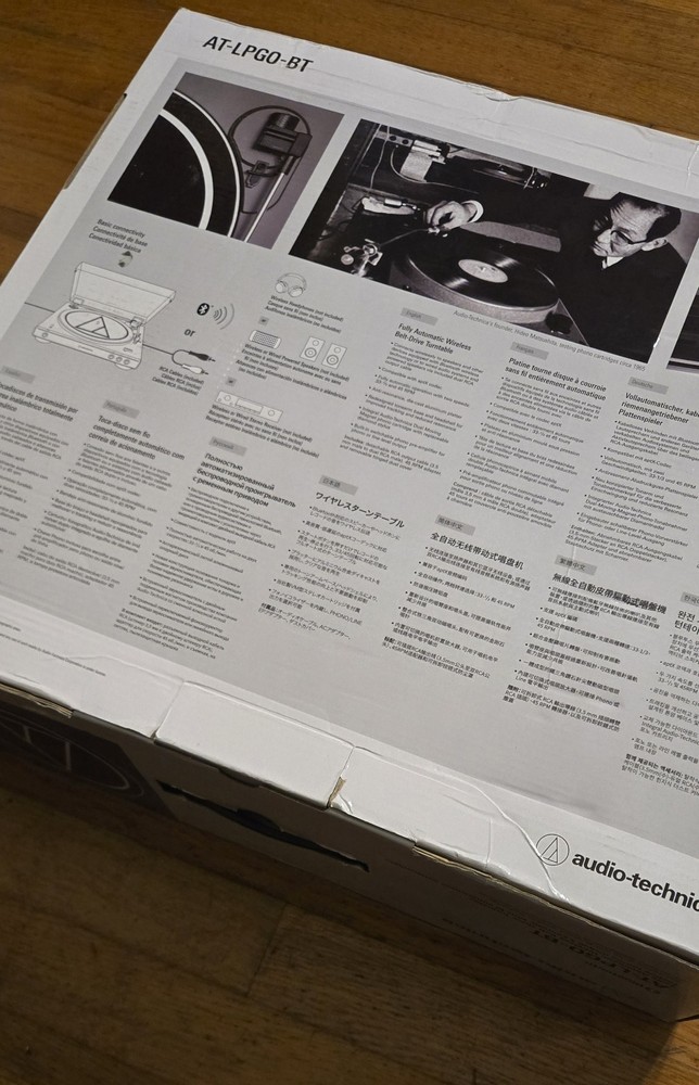 Audio-Technica AT-LPGO-BT Fully Automatic Wireless Belt-Drive Turntable