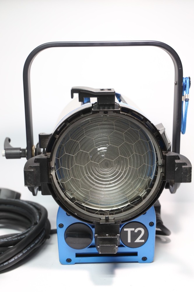 ARRI T2 2000W Tungsten Light, Great Condition