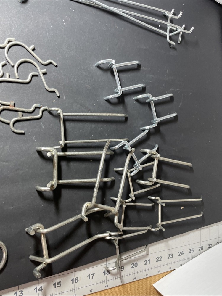 68 Pcs Heavy Duty Peg Board SINGLE HOOKS & Pegboard Tool Rack Holders -STURDY!