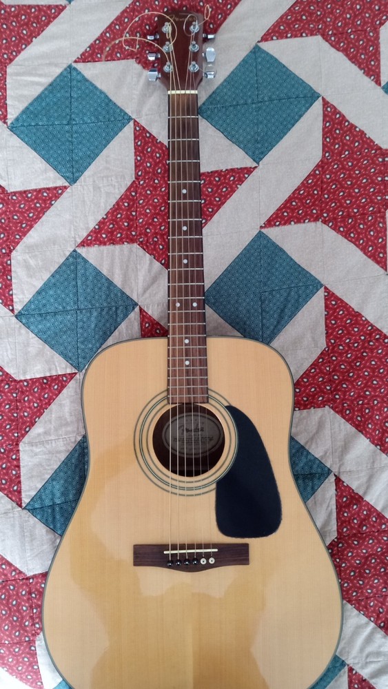 fender acoustic guitar vintage 2001 