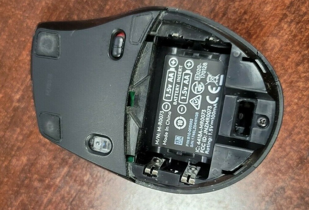 Used Logitech Performance Plus Wireless Mouse 7 Customizable Buttons