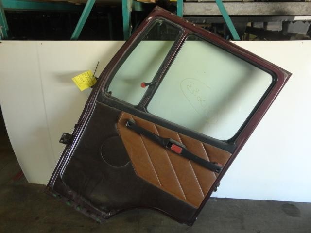For 1990 FREIGHTLINER FLC112 DOOR ASSEMBLY Right , IL
