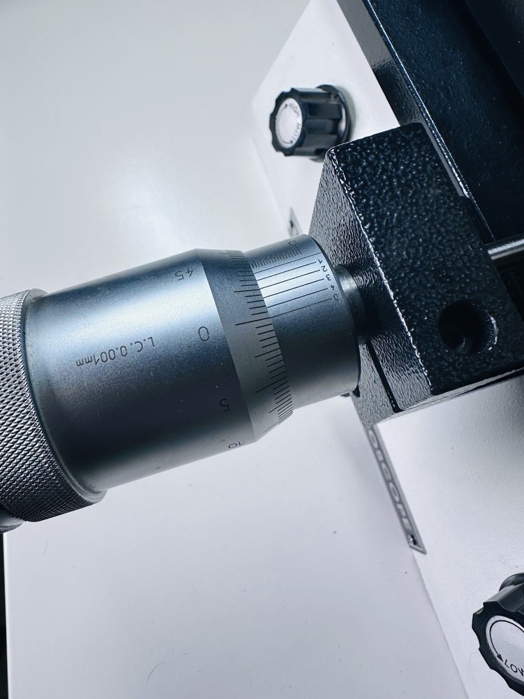 Mitutoyo TM-505 Toolmakers Microscope | 15X Eyepiece| Working |Stage Micrometers