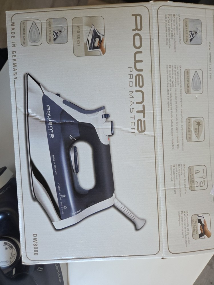 Rowenta Pro Master Steam Iron DW 8080