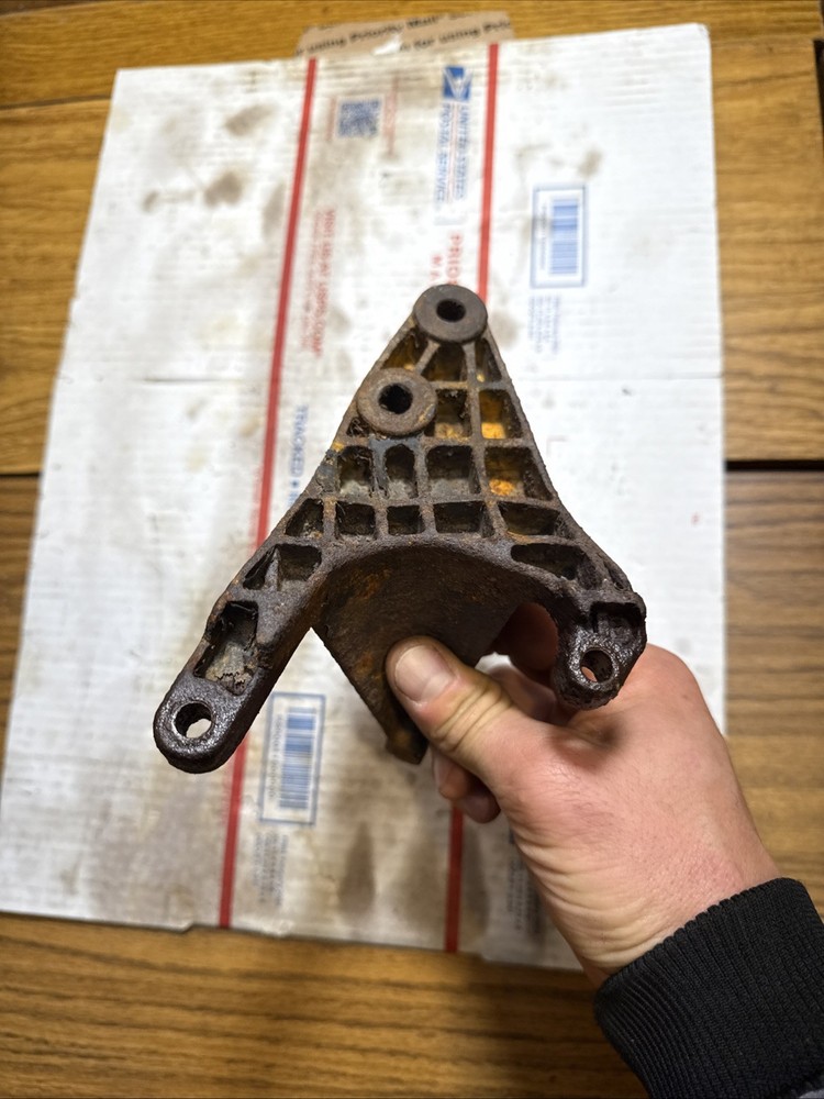 Mercruiser raw water pump mount bracket