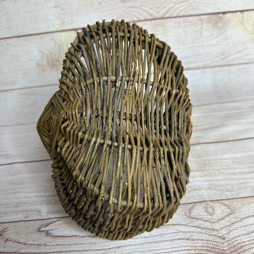 Vintage Retro Primitive Rustic Decorative Loop Handle Basket Cottage Core Nature