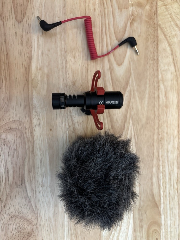 Rode VideoMicro Compact On Camera Microphone
