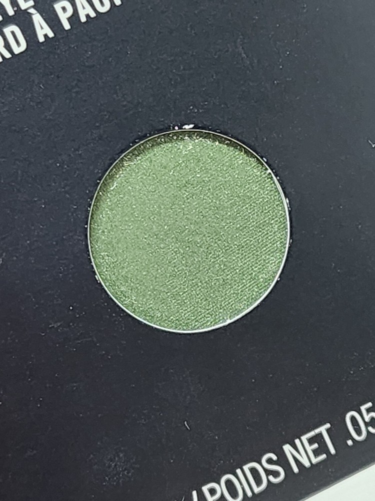 MAC HUMID Eye Shadow Pro Palette Refill Pan Single
