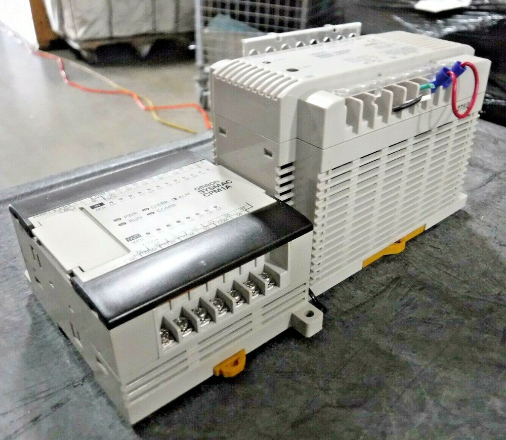 Omron S82K-10024 Power Supply + SYSMAC CPM1A Micro Programmable Logic Controller
