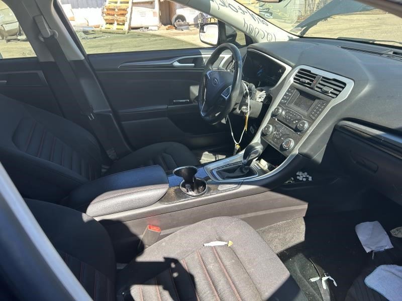 FUSION 2016 High Mounted Stop Light 104539565