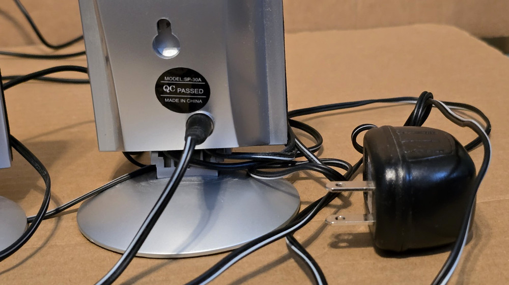 E Machines Computer Speakers Model SP-30A