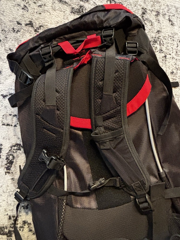 TYR Convoy Transition Backpack Red/Black