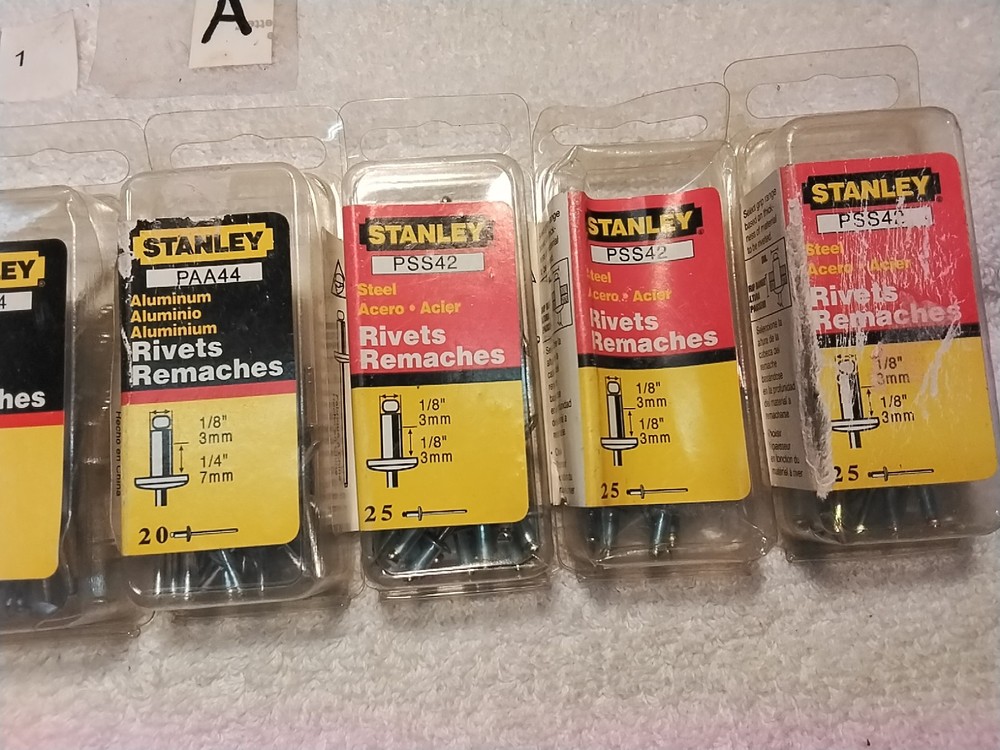 130 Pc STANLEY ASSORTED SIZES RIVETS