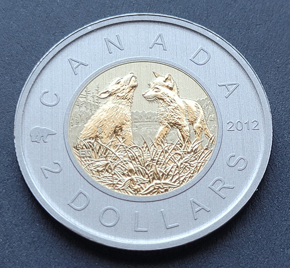 ***  2$  CANADA  TOONIE  2012  ***  SPECIMEN  ***  WOLF  CUBS  ***