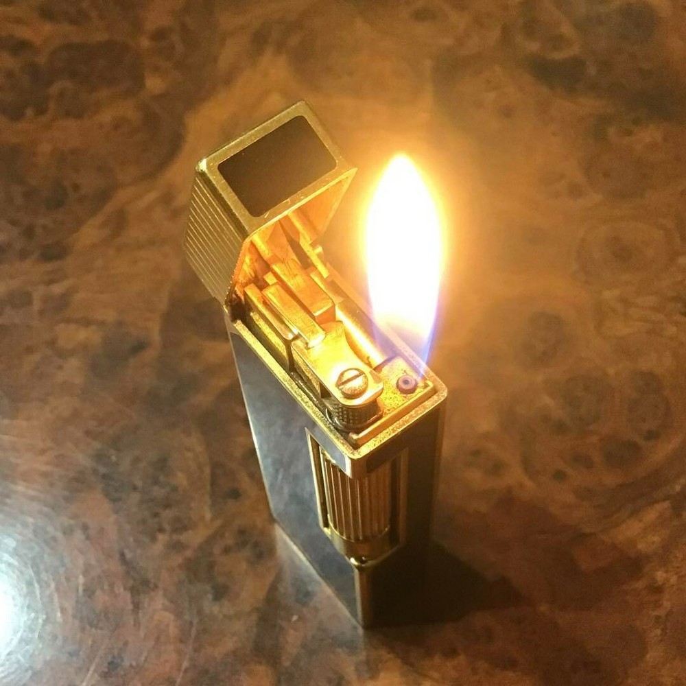 Working Dunhill Gas Lighter Black Lacquer Gold without box