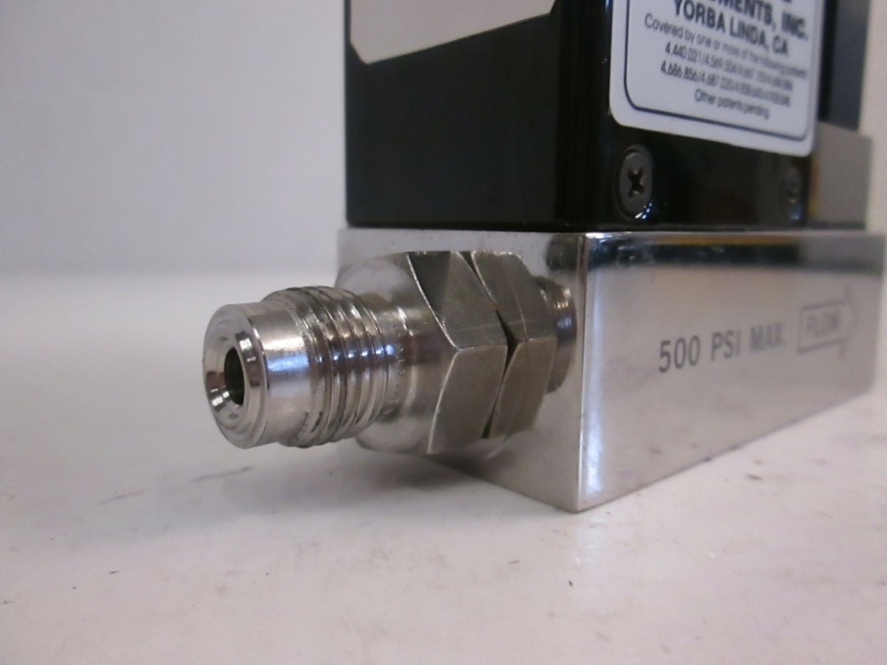 Unit UFC-1020 Mass Flow Controller MFC, O2, 150 SCCM