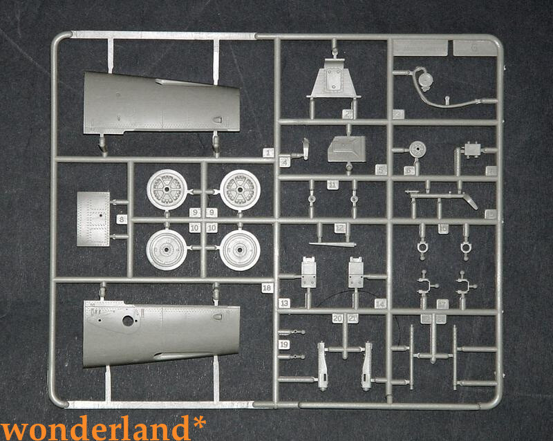 Trumpeter 1/24 02406 Messerschmitt Bf109 G-2