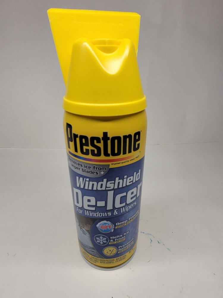 Prestone Windshield De-Icer Aerosol with Scraper Top, 11 oz.