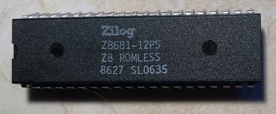 Zilog Z8681-12PS ROMless Microcomputer