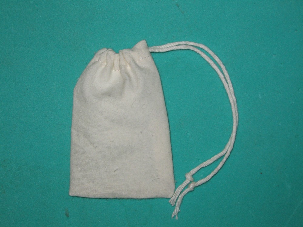 WHITE COTTON SPELL BAG - 2" X 3"-MOJO/ GRIS-GRIS