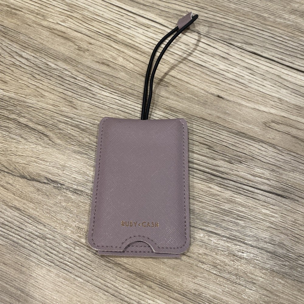 Ruby and Cash privacy luggage tag