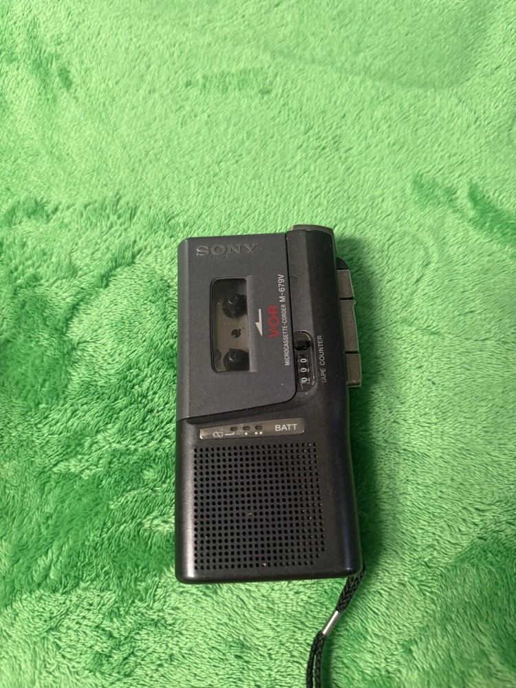 Sony M-679V Handheld Voice Recorder