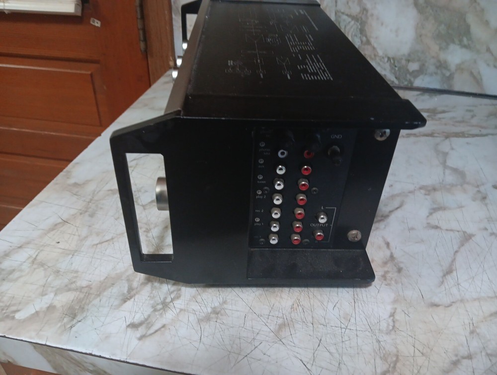 MITSUBISHI DA-P20 PREAMPLIFIER