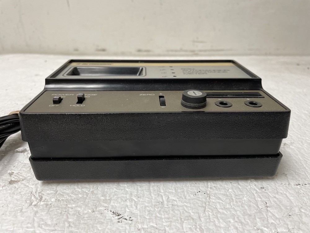 BK Precision 830 Autoranging Capacitance Meter No Battery