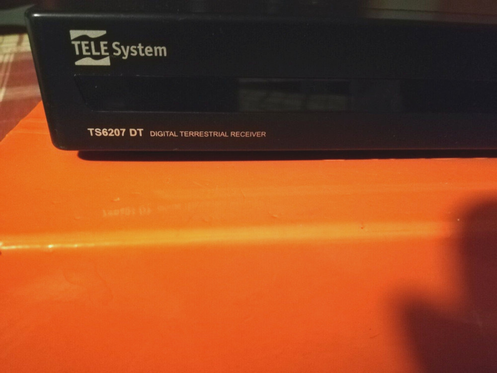 TELE SYSTEM DVB T-1 TS6207 - Digital Terrestrial Decoder with Remote Control - Black