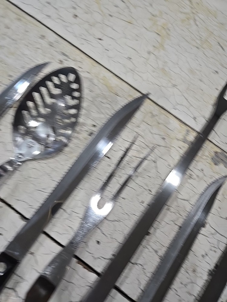 Cutco Knife Set (12) Used