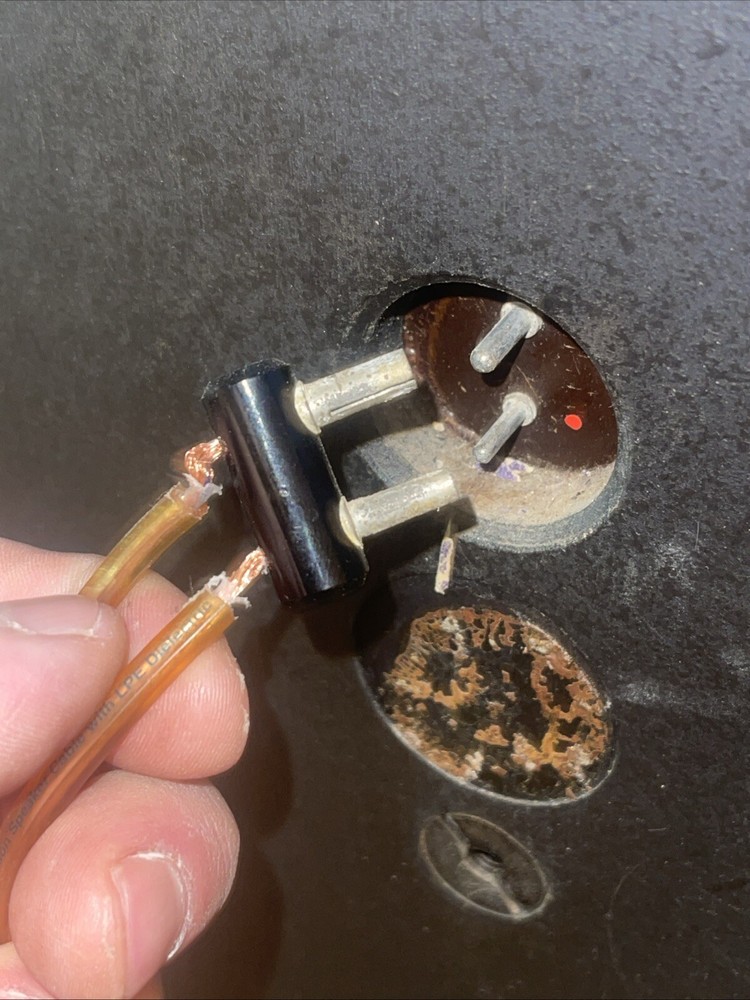 VINTAGE LEAK 15 OHMS SANDWITCH LOUD SPEAKER