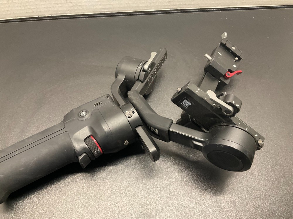DJI RS3 Mini 3-Axis Gimbal Stabilizer **READ