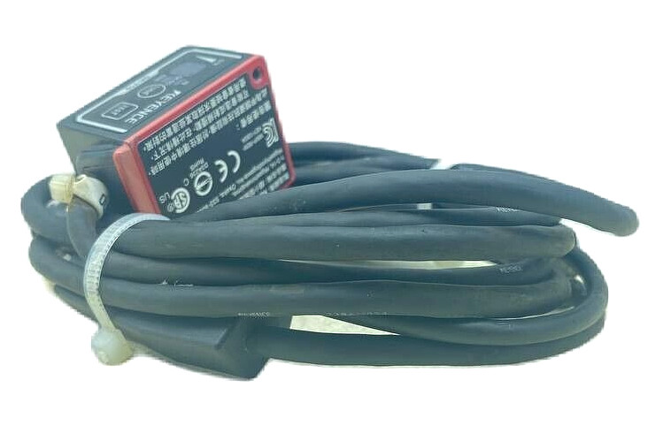 KEYENCE SR-710 ULTRA-COMPACT, FIXED TYPE CODE READER (JAPAN)