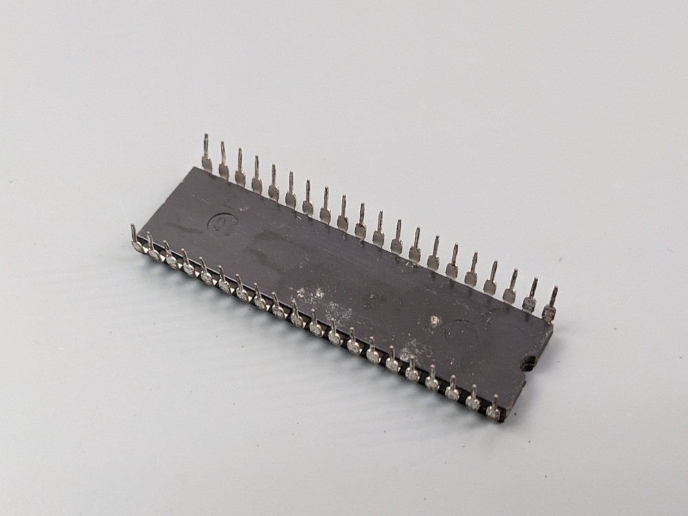 Toshiba TMP80C39P-6 ROMLESS MCS-48 (8048) Microcontroller
