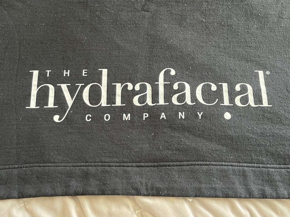 Black Hydrafacial Blanket Throw for Spa Bed