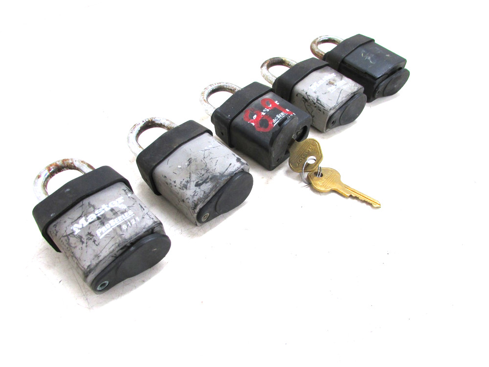 5 MASTER LOCK 6121 PRO SERIES PADLOCKS, 1" SHACKLE, KEYED ALIKE PADLOCKS