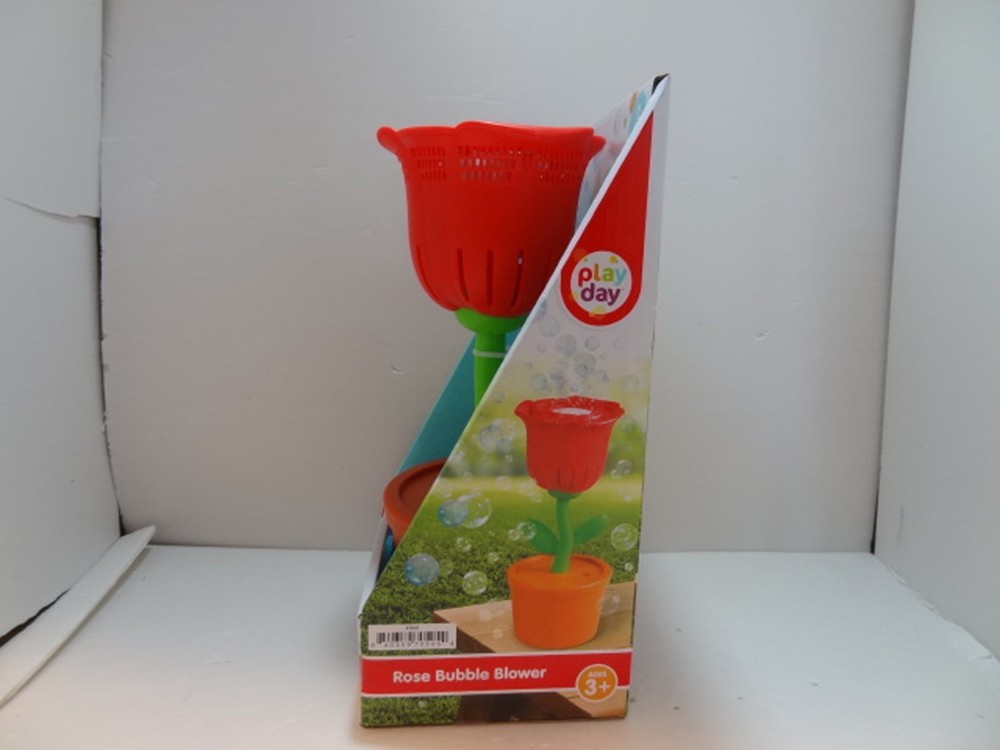 Play Day, Bubble Flowers Rose Bubble Blowing Toy, 2 Fluid Ounces Bubble Solution