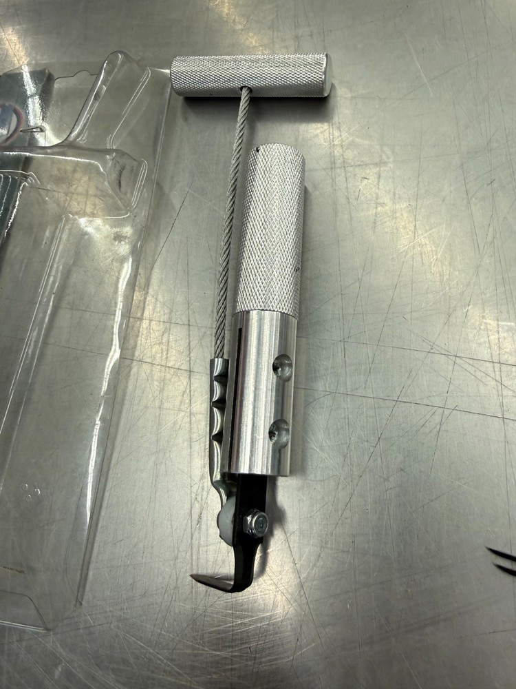 ATD 6516 Deluxe Windshield Removing Tool with 2 Extra Replacement Blades