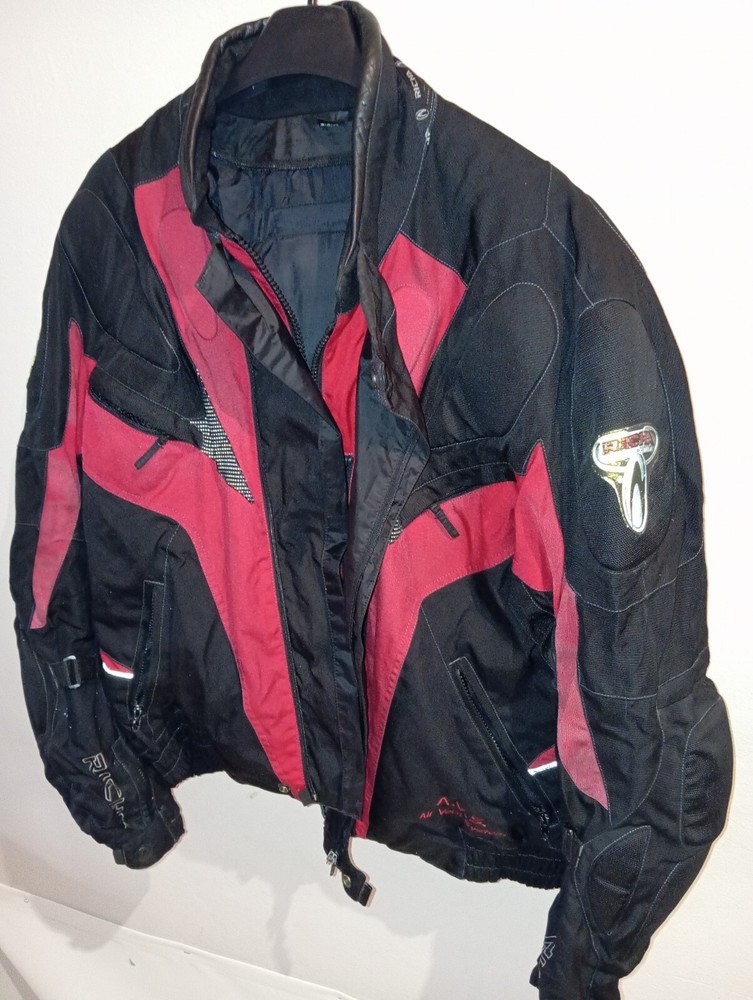 "Right Motorcycle Jacket: Unmatched Performance, Protection and Style
