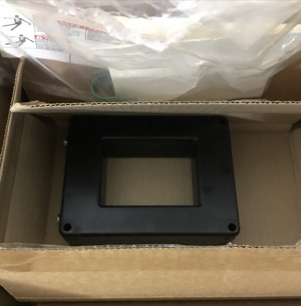 NEW!!! SQUARE D SMCT3200R Circuit Breakers Masterpact + *Warranty*