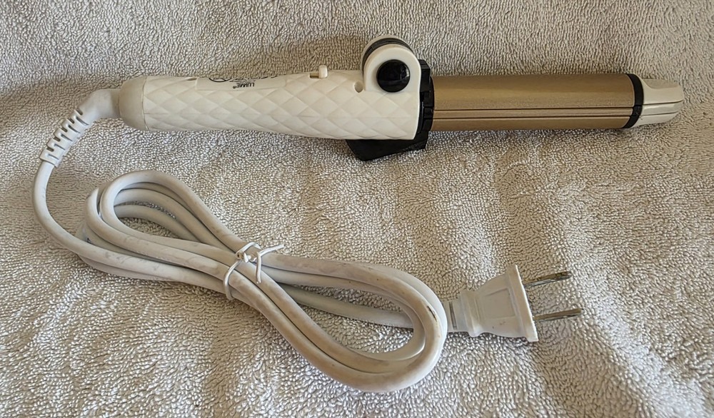 LUVME - Advanced Ceramic Curling Iron - 1 1/4 Inches