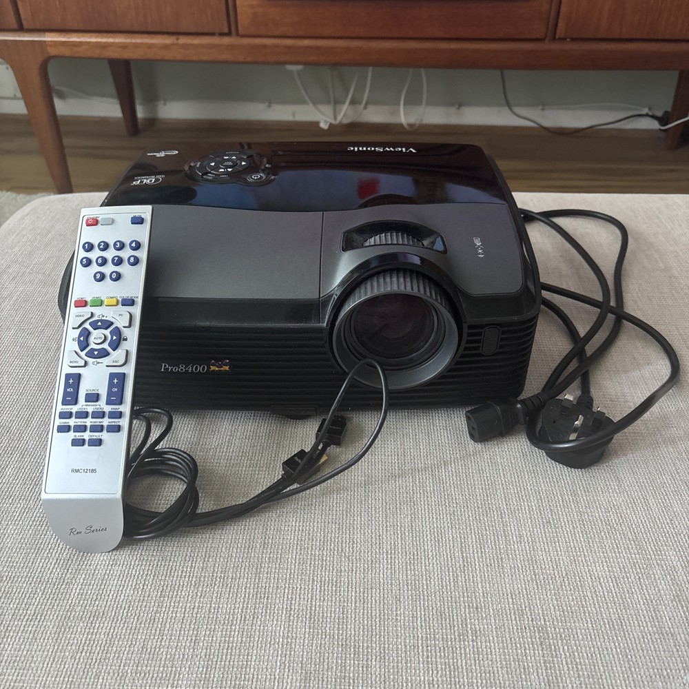 Viewsonic Pro8400 Projector