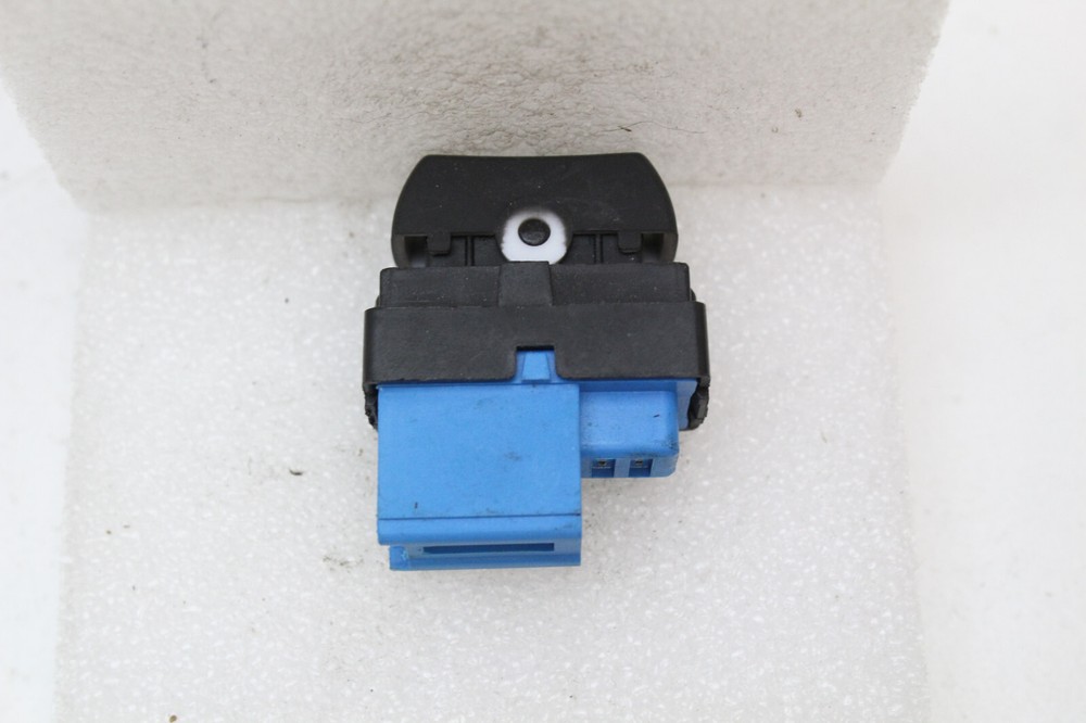 13-17 CHEVROLET TRAX DOOR LOCK CONTROL SWITCH BUTTON