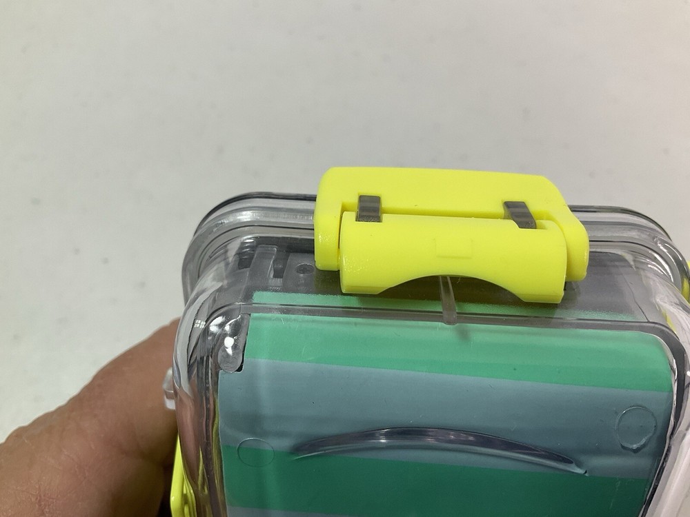 SUNNYLIFE Kid’s Underwater Camera. Never Used.