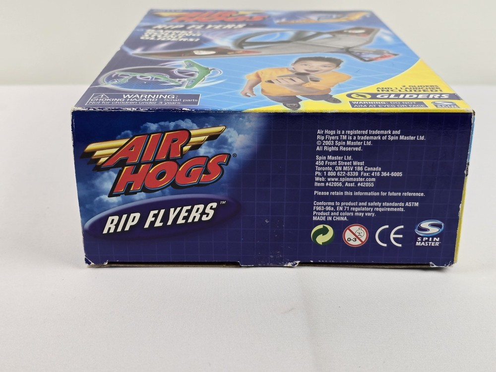 AIR HOGS RIP FLYERS (BARREL ROLLING STUNT GLIDERS!)