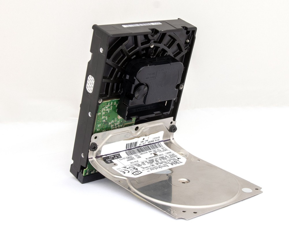 Recycled computer hard drive desk clock, Quartz, time, battery, upcycle, PC,