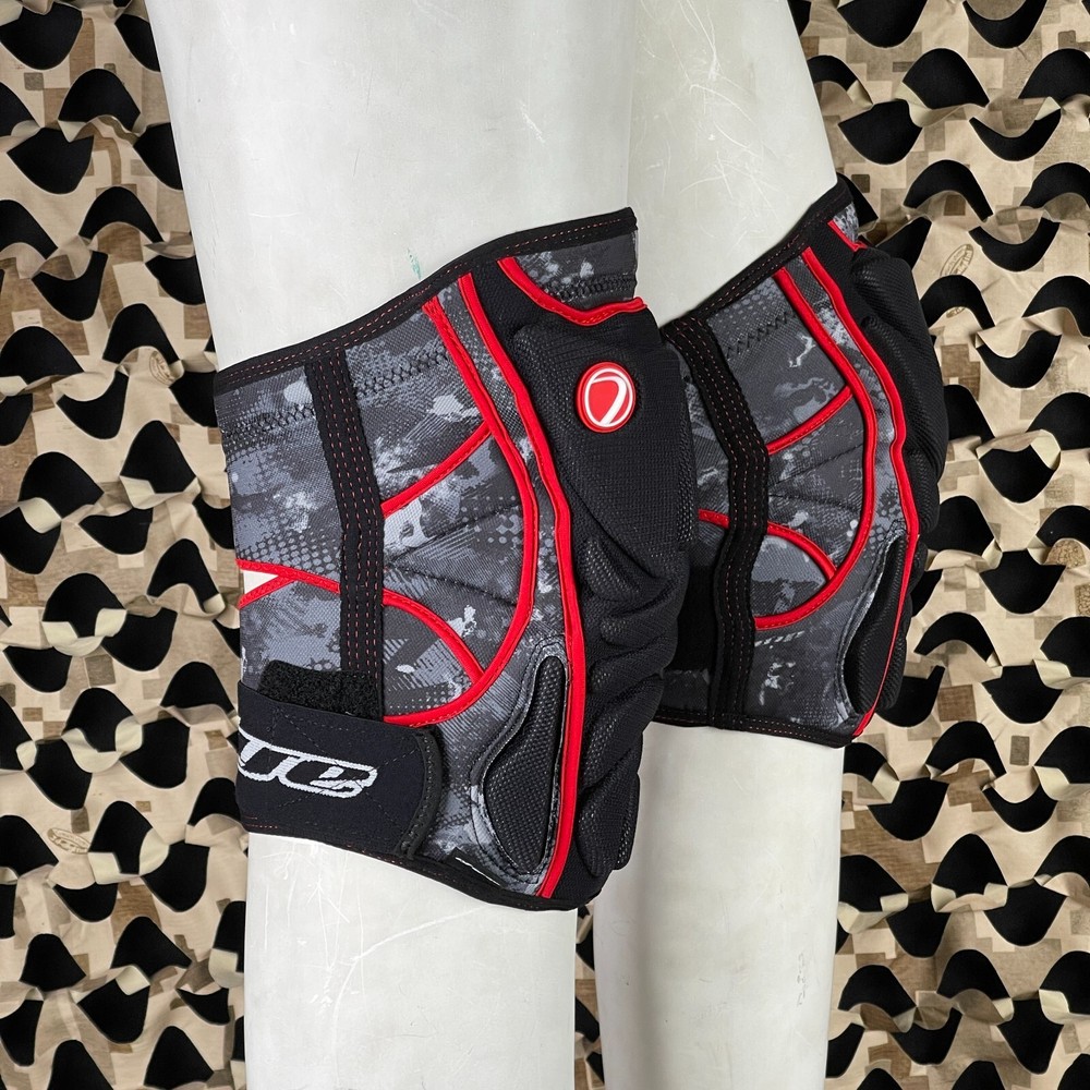 NEW Dye Performance Knee Pads - Red DyeCam - Medium